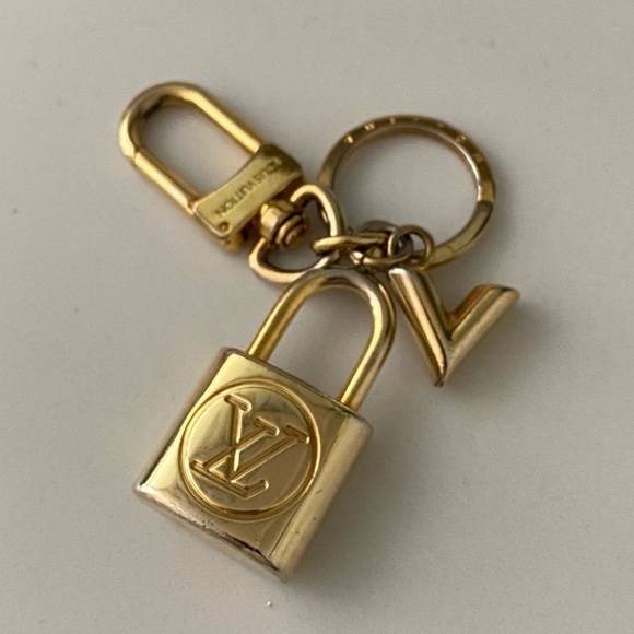 SOLD‼️ Louis Vuitton Kaleido V Padlock Bag Charm/Key Holder - Picture 6 of 9